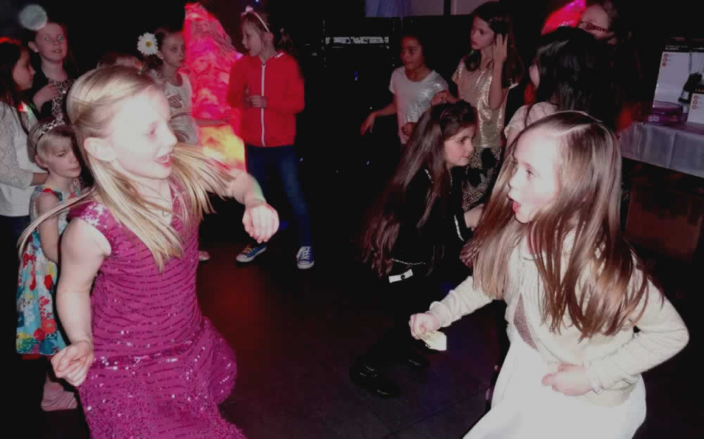 Dancing Queens !