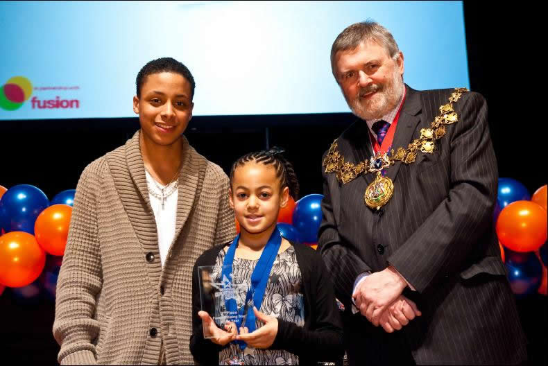 Quynh Trinh Award